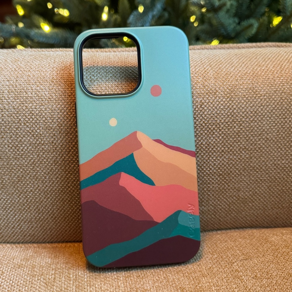 Casely ‘Endless Peaks’ iPhone 15 Pro Max MagSafe case